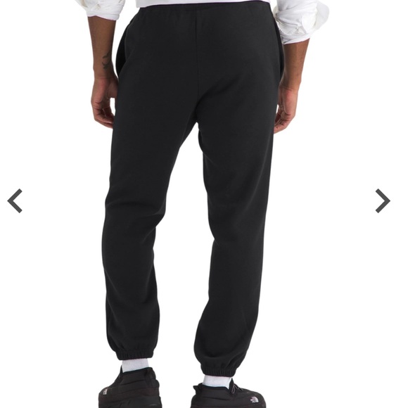The North Face Men's Core Sweatpants - Picture 2 of 4